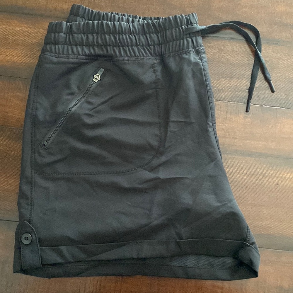 TANGERINE Black Pull Up Shorts sz XL NWOT
